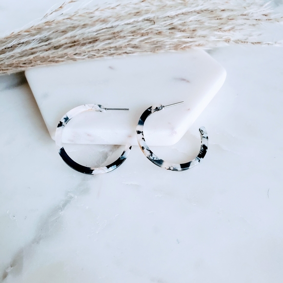 Jewelry - 5 for $25 Tan and Black Acrylic C Hoop Earrings